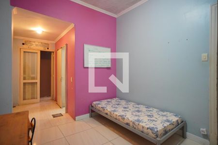 Casa à venda com 4 quartos, 125m² em Rio Branco, Porto Alegre