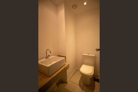 Apartamento à venda com 171m², 4 quartos e 3 vagas Apartamento à venda com 171m², 4 quartos e 3 vagasLavabo