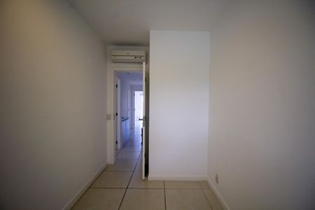 Apartamento à venda com 171m², 4 quartos e 3 vagas Apartamento à venda com 171m², 4 quartos e 3 vagasQuarto