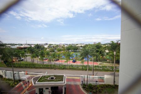 Apartamento à venda com 171m², 4 quartos e 3 vagas Apartamento à venda com 171m², 4 quartos e 3 vagasSacada da Suíte 2 e 3