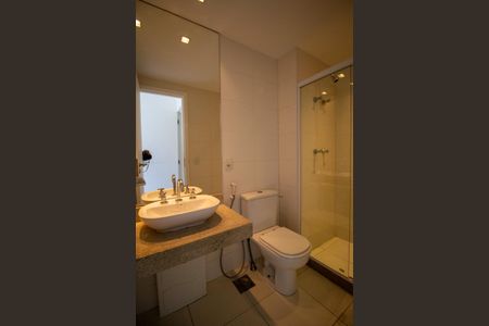 Apartamento à venda com 171m², 4 quartos e 3 vagas Apartamento à venda com 171m², 4 quartos e 3 vagasBanheiro da Suíte 3