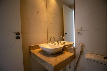 Apartamento à venda com 171m², 4 quartos e 3 vagas Apartamento à venda com 171m², 4 quartos e 3 vagasBanheiro da Suíte 3