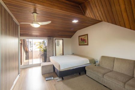 Casa para alugar com 255m², 3 quartos e 3 vagasSuíte