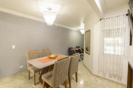 Casa para alugar com 255m², 3 quartos e 3 vagasSala