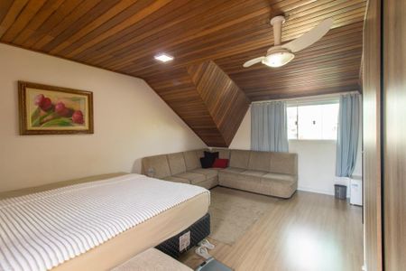 Casa para alugar com 255m², 3 quartos e 3 vagasSuíte