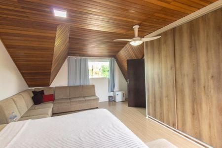 Casa para alugar com 255m², 3 quartos e 3 vagasSuíte