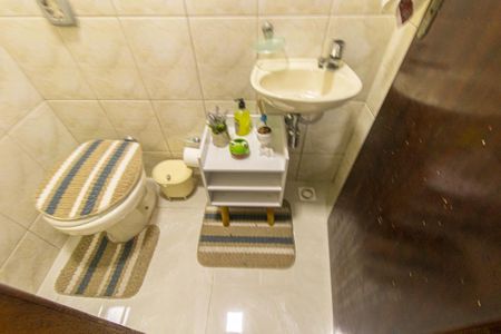 Casa para alugar com 255m², 3 quartos e 3 vagasLavabo