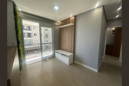 Sala de apartamento à venda com 2 quartos, 44m² em Jardim Tupanci, Barueri