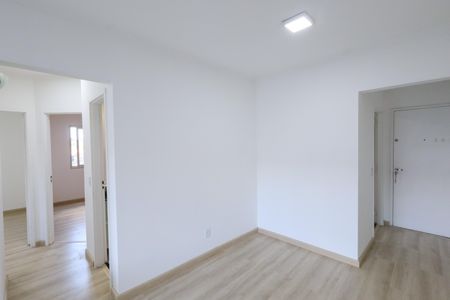 Sala de apartamento à venda com 3 quartos, 69m² em Vila Constança, São Paulo