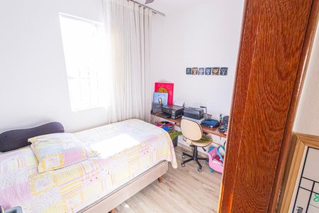 Casa de condomínio à venda com 80m², 3 quartos e 1 vaga Casa de condomínio à venda com 80m², 3 quartos e 1 vagaQuarto 2