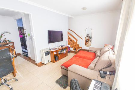 Casa de condomínio à venda com 80m², 3 quartos e 1 vaga Casa de condomínio à venda com 80m², 3 quartos e 1 vagaSala