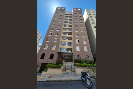 Apartamento à venda com 98m², 3 quartos e 1 vagaFachada e portaria