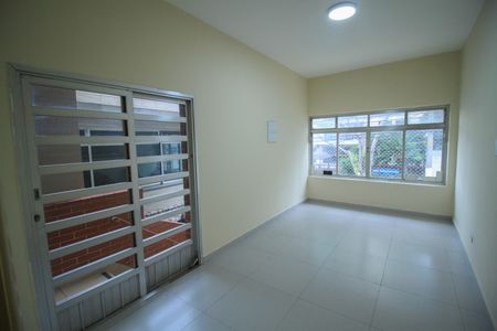 Casa para alugar com 2 quartos, 199m² em Vila Bertioga, São Paulo