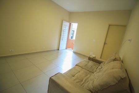 Casa para alugar com 2 quartos, 199m² em Vila Bertioga, São Paulo