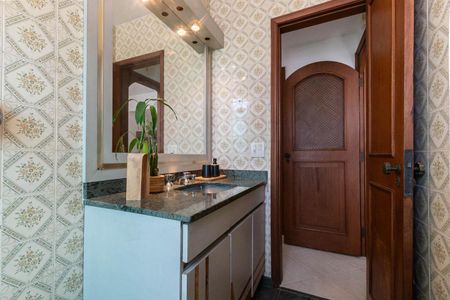 Apartamento à venda com 94m², 3 quartos e 1 vagaBanheiro social