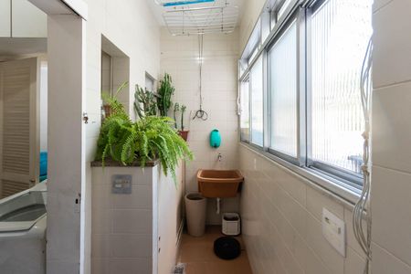 Apartamento à venda com 94m², 3 quartos e 1 vagaÁrea de Serviço