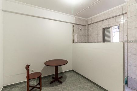 Cozinha de kitnet/studio para alugar com 1 quarto, 42m² em República, São Paulo