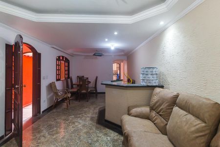 Sala de casa para alugar com 3 quartos, 200m² em Biritiba, Poá