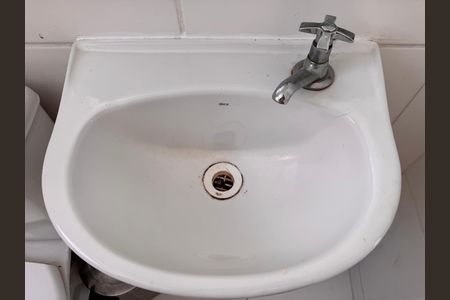Banheiro Social de apartamento para alugar com 2 quartos, 42m² em Vargem Pequena, Rio de Janeiro