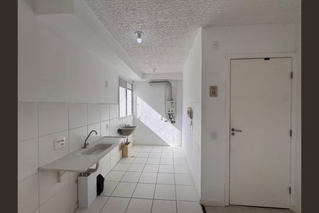 Apartamento para alugar com 42m², 2 quartos e 1 vaga Apartamento para alugar com 42m², 2 quartos e 1 vagaCozinha e Área de Serviço