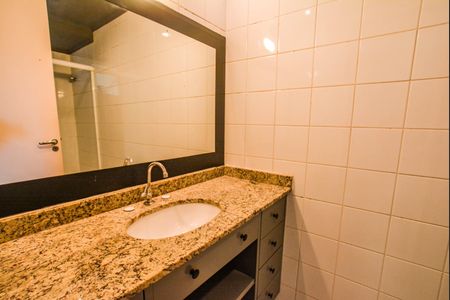 Apartamento à venda com 90m², 3 quartos e 2 vagasBanheiro da Suíte