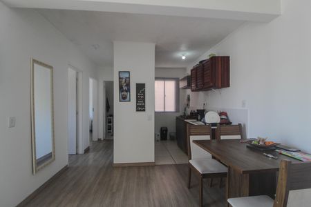 Sala de apartamento à venda com 2 quartos, 51m² em Vila Nova, Porto Alegre