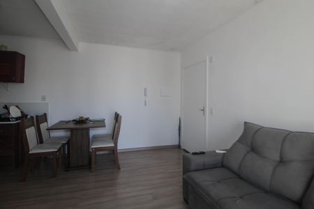 Sala de apartamento à venda com 2 quartos, 51m² em Vila Nova, Porto Alegre