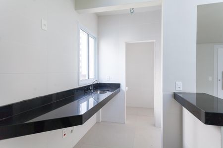 Apartamento à venda com 126m², 2 quartos e 2 vagasCozinha