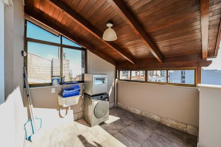 Apartamento à venda com 164m², 3 quartos e 2 vagas Apartamento à venda com 164m², 3 quartos e 2 vagasÁrea de Serviço