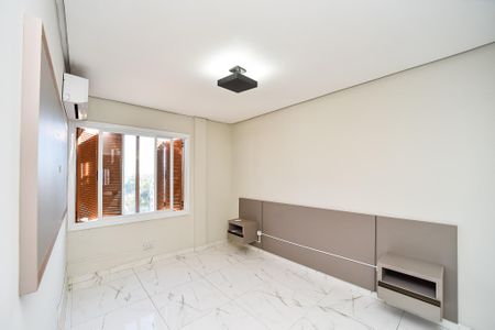 Apartamento à venda com 164m², 3 quartos e 2 vagas Apartamento à venda com 164m², 3 quartos e 2 vagasSuíte