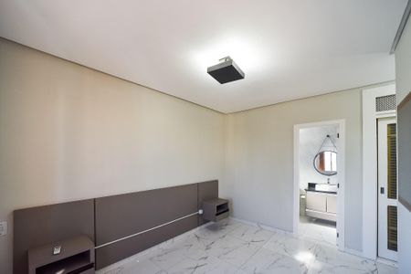 Apartamento à venda com 164m², 3 quartos e 2 vagas Apartamento à venda com 164m², 3 quartos e 2 vagasSuíte