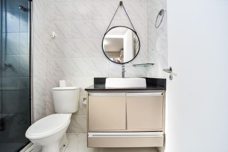 Apartamento à venda com 164m², 3 quartos e 2 vagas Apartamento à venda com 164m², 3 quartos e 2 vagasBanheiro da Suíte