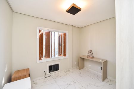 Apartamento à venda com 164m², 3 quartos e 2 vagas Apartamento à venda com 164m², 3 quartos e 2 vagasQuarto 2