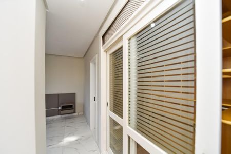 Apartamento à venda com 164m², 3 quartos e 2 vagas Apartamento à venda com 164m², 3 quartos e 2 vagasSuíte