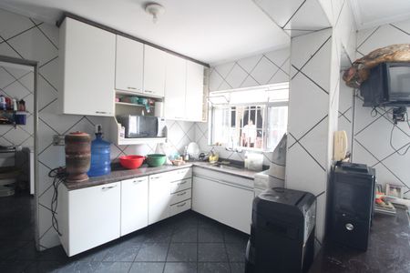 Casa para alugar com 220m², 3 quartos e 5 vagasCozinha