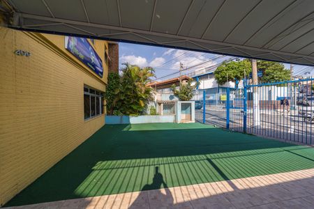 Casa para alugar com 300m², 8 quartos e 6 vagas