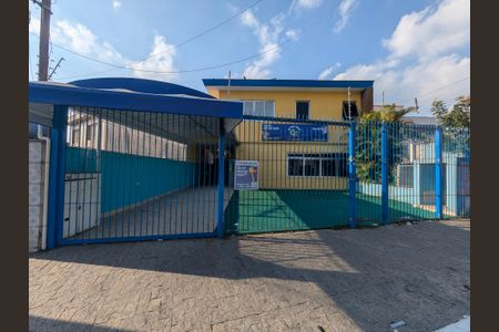 Casa para alugar com 300m², 8 quartos e 6 vagas Casa para alugar com 300m², 8 quartos e 6 vagasFachada