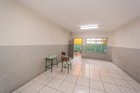 Casa para alugar com 300m², 8 quartos e 6 vagas