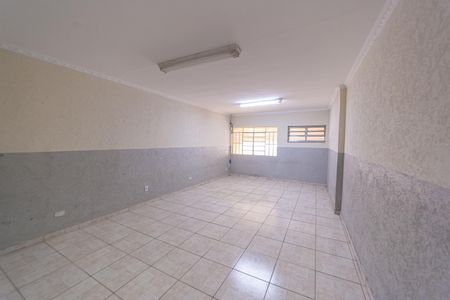 Casa para alugar com 300m², 8 quartos e 6 vagas