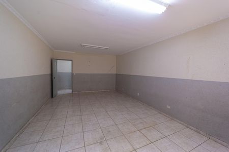 Casa para alugar com 300m², 8 quartos e 6 vagas