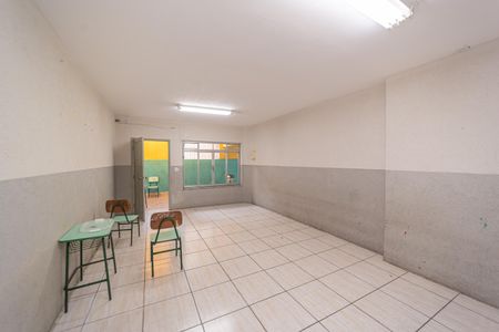 Casa para alugar com 300m², 8 quartos e 6 vagas