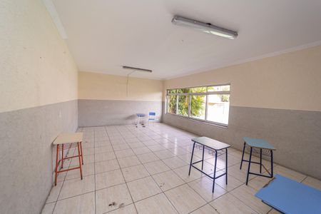 Casa para alugar com 300m², 8 quartos e 6 vagas