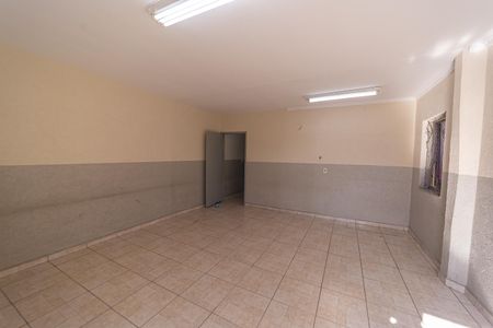 Casa para alugar com 300m², 8 quartos e 6 vagas