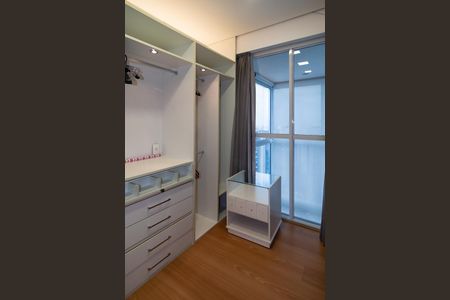 Apartamento à venda com 100m², 3 quartos e 2 vagasCloset da Suíte 1