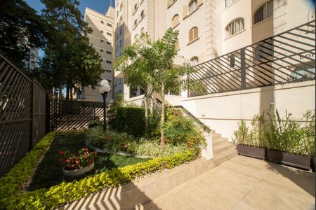 Apartamento à venda com 75m², 2 quartos e 1 vaga Apartamento à venda com 75m², 2 quartos e 1 vagaHall de entrada