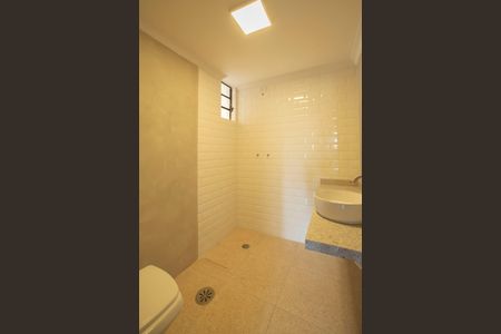 Apartamento à venda com 75m², 2 quartos e 1 vaga Apartamento à venda com 75m², 2 quartos e 1 vagaBanheiro da Suíte