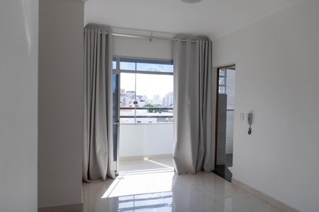 Sala de apartamento para alugar com 2 quartos, 55m² em Nova Granada, Belo Horizonte