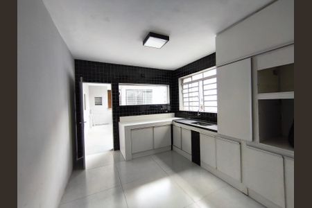 Casa à venda com 223m², 3 quartos e 5 vagasCozinha