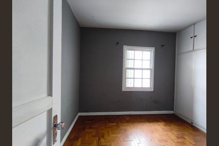 Casa à venda com 223m², 3 quartos e 5 vagasQuarto 2