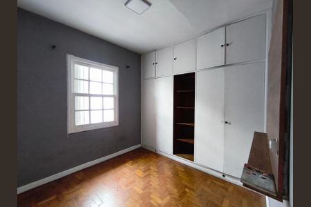 Casa à venda com 223m², 3 quartos e 5 vagasQuarto 2